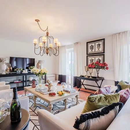 Flora Villa Montecarlo