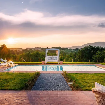 Flora Villa Montecarlo